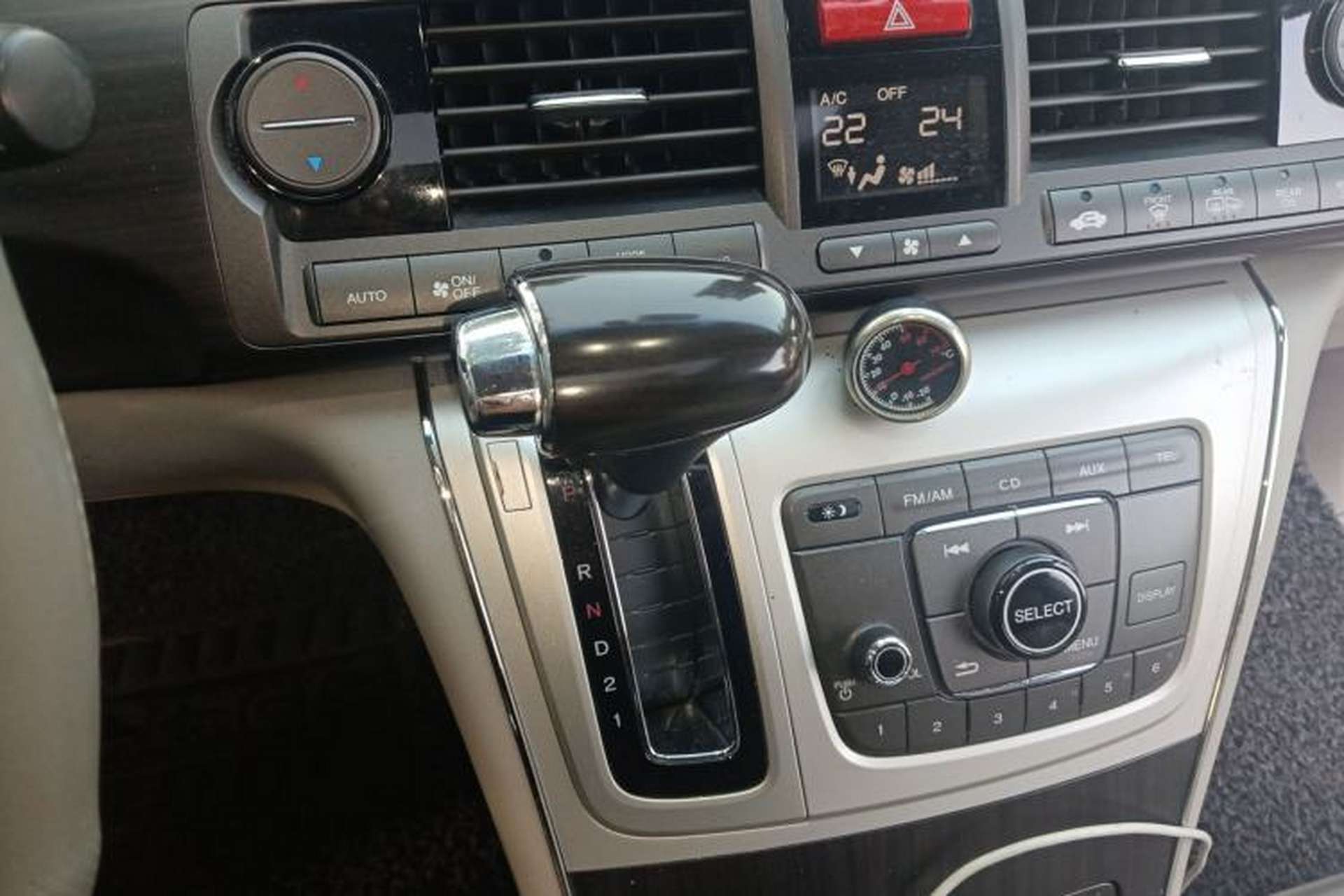 Used Honda Elysion 2015 2.4L VTi-S Prestige Edition Gear Lever