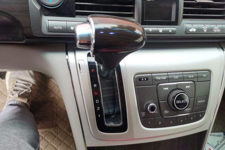 Used Honda Elysion 2015 2.4L VTi-S Prestige Edition Gear Lever
