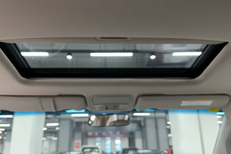 Used Honda Elysion 2015 2.4L VTi-S Prestige Edition Headliner