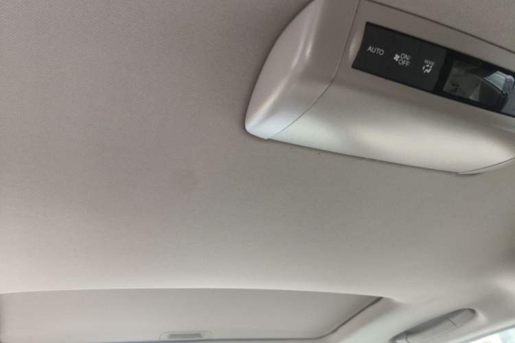 Used Honda Elysion 2015 2.4L VTi-S Prestige Edition Headliner