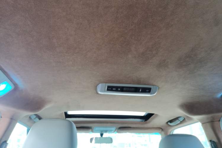 Used Honda Elysion 2015 2.4L VTi-S Prestige Edition Headliner