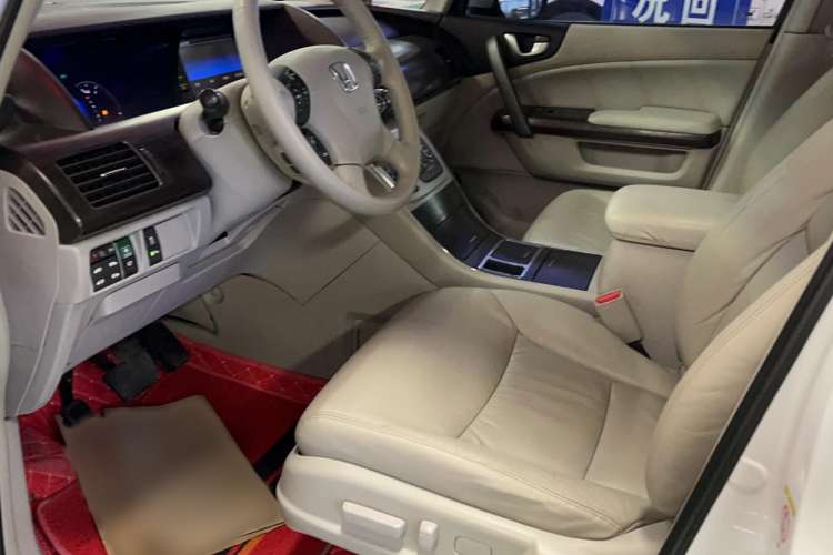 Used Honda Elysion 2015 2.4L VTi-S Prestige Edition Interior 2