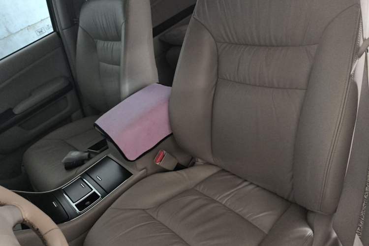 Used Honda Elysion 2015 2.4L VTi-S Prestige Edition Left Front Seat