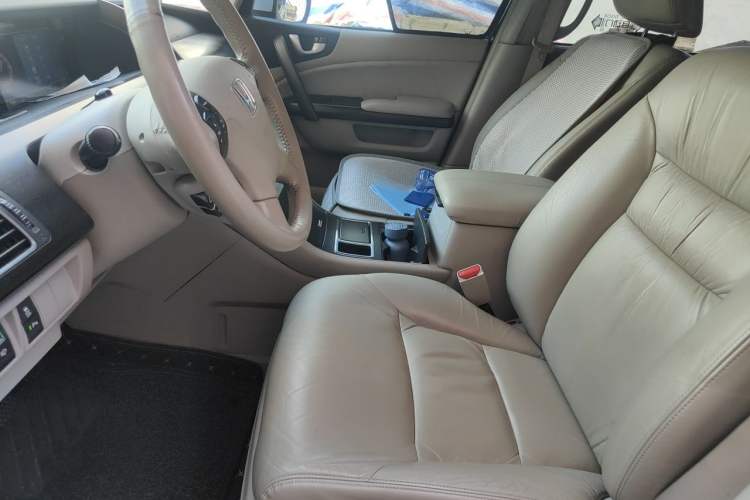 Used Honda Elysion 2015 2.4L VTi-S Prestige Edition Left Front Seat