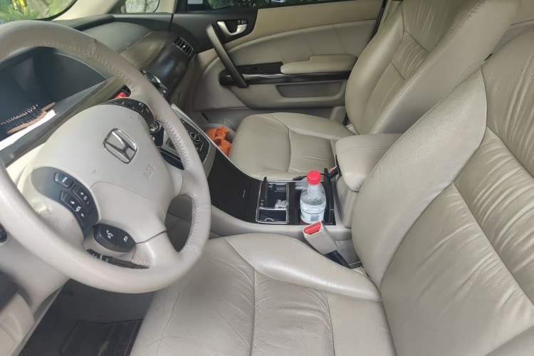 Used Honda Elysion 2015 2.4L VTi Luxury Edition Left Front Seat