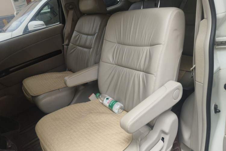 Used Honda Elysion 2015 2.4L VTi-S Prestige Edition Left Rear Seat