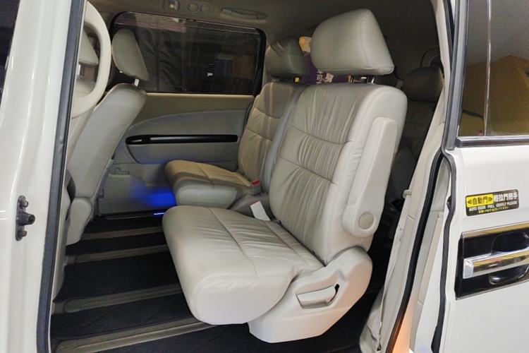 Used Honda Elysion 2015 2.4L VTi-S Prestige Edition Left Rear Seat