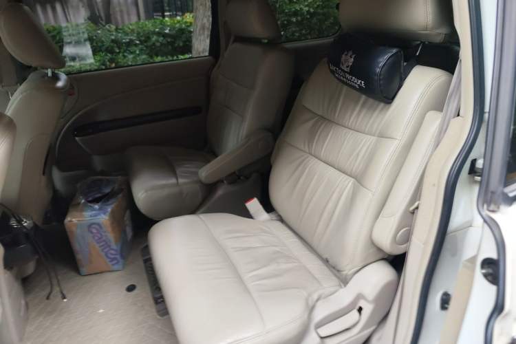 Used Honda Elysion 2015 2.4L VTi-S Prestige Edition Left Rear Seat