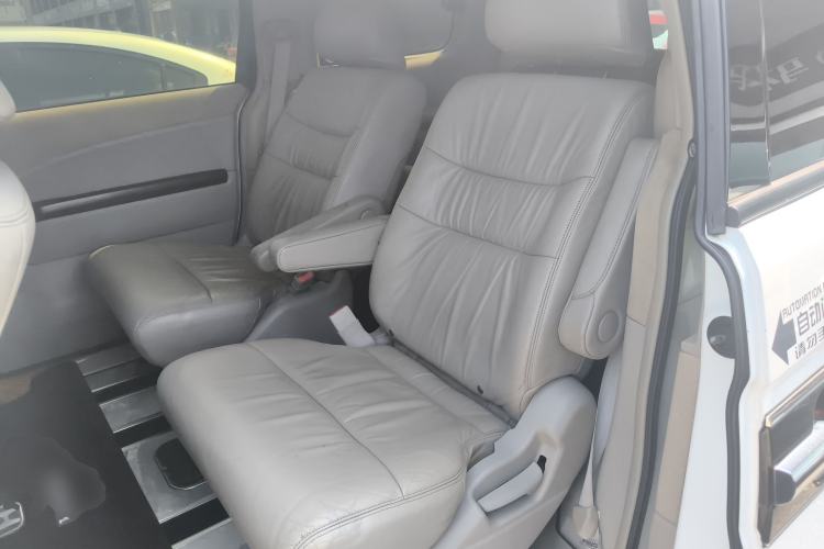 Used Honda Elysion 2015 2.4L VTi-S Prestige Edition Left Rear Seat
