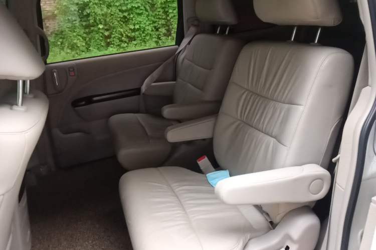 Used Honda Elysion 2015 2.4L VTi-S Prestige Edition Left Rear Seat