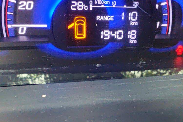 Used Honda Elysion 2015 2.4L VTi-S Prestige Edition Odometer Close Up