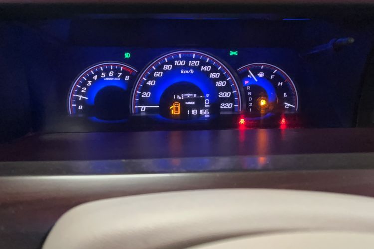 Used Honda Elysion 2015 2.4L VTi-S Prestige Edition Odometer Close Up