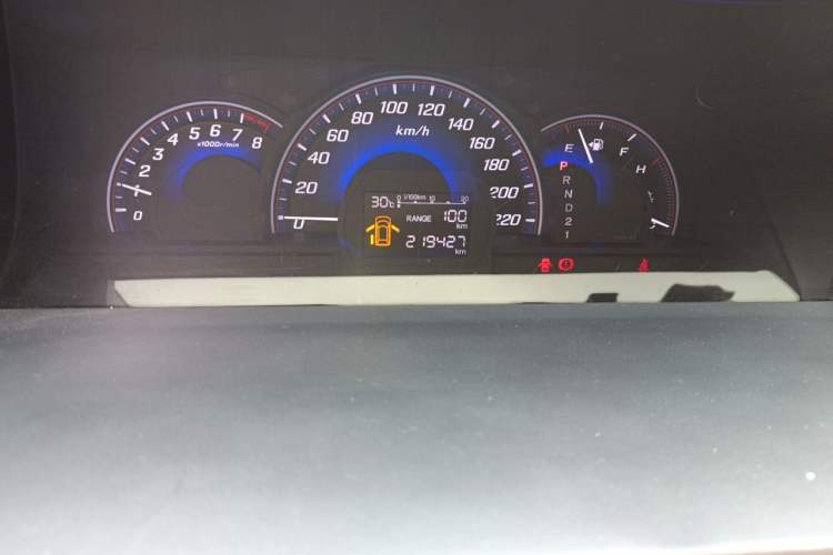 Used Honda Elysion 2015 2.4L VTi-S Prestige Edition Odometer Close Up