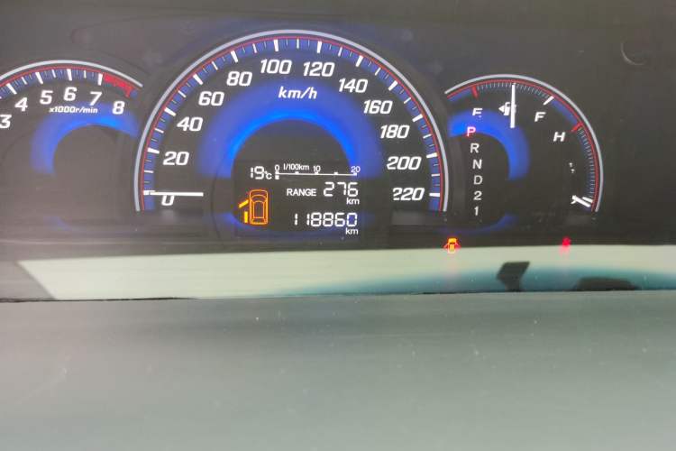 Used Honda Elysion 2015 2.4L VTi-S Prestige Edition Odometer Close Up