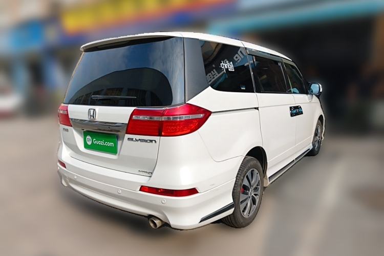 Used Honda Elysion 2015 2.4L VTi-S Prestige Edition Rear Right 45 Deg