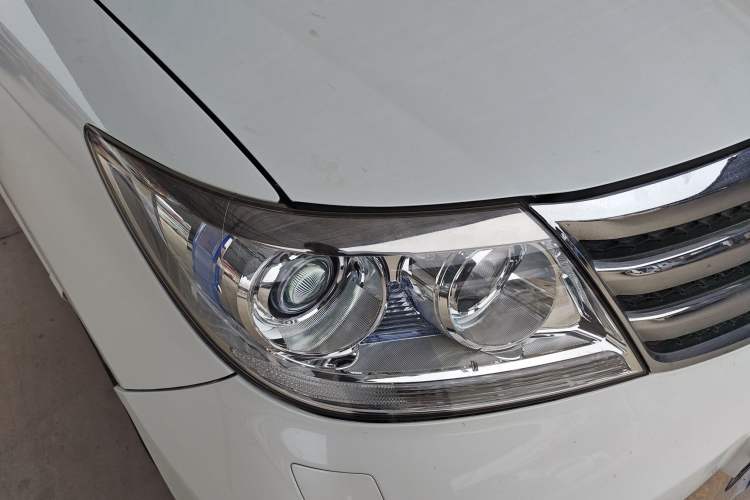 Used Honda Elysion 2015 2.4L VTi-S Prestige Edition Right Front Headlight