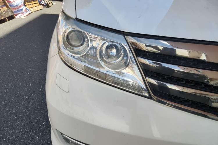Used Honda Elysion 2015 2.4L VTi-S Prestige Edition Right Front Headlight