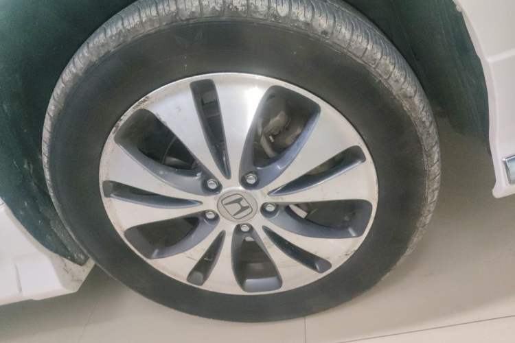 Used Honda Elysion 2015 2.4L VTi-S Prestige Edition Right Front Wheel Hub