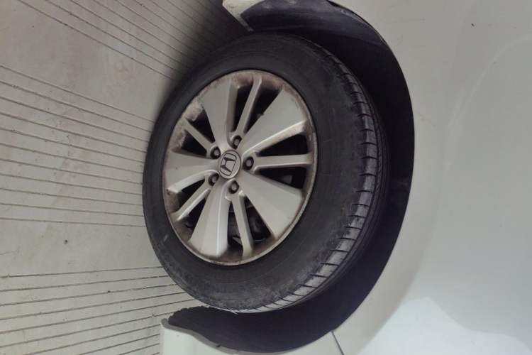 Used Honda Elysion 2015 2.4L VTi Comfort Version Right Front Wheel Hub