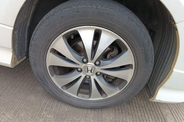 Used Honda Elysion 2015 2.4L VTi-S Prestige Edition Right Front Wheel Hub