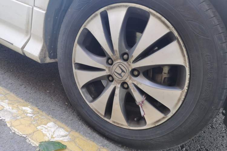 Used Honda Elysion 2015 2.4L VTi-S Prestige Edition Right Front Wheel Hub