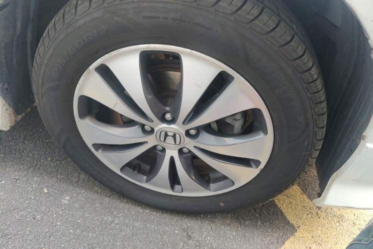 Used Honda Elysion 2015 2.4L VTi-S Prestige Edition Right Front Wheel Hub