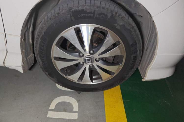 Used Honda Elysion 2015 2.4L VTi-S Prestige Edition Right Front Wheel Hub