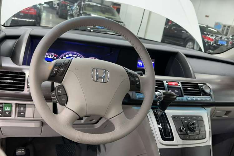 Used Honda Elysion 2015 2.4L VTi-S Prestige Edition Steering Wheel