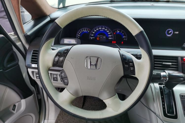 Used Honda Elysion 2015 2.4L VTi-S Prestige Edition Steering Wheel