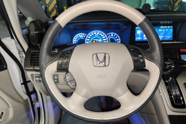 Used Honda Elysion 2015 2.4L VTi-S Prestige Edition Steering Wheel
