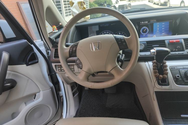 Used Honda Elysion 2015 2.4L VTi-S Prestige Edition Steering Wheel