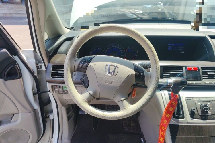Used Honda Elysion 2015 2.4L VTi-S Prestige Edition Steering Wheel