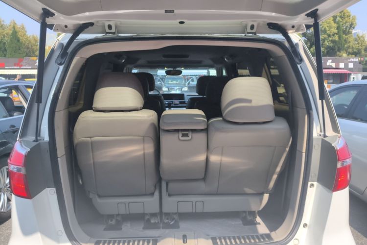 Used Honda Elysion 2015 2.4L VTi-S Prestige Edition Trunk