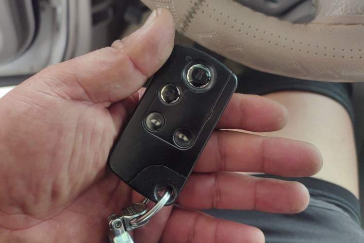 Used Honda Elysion 2015 2.4L VTi Comfort Version Vehicle Key
