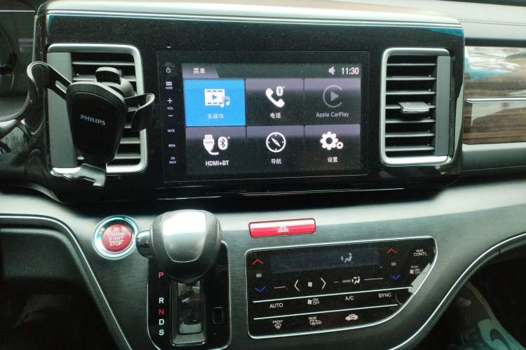 Used Honda Elysion 2016 2.4L Luxury Edition Audio And AC Panel