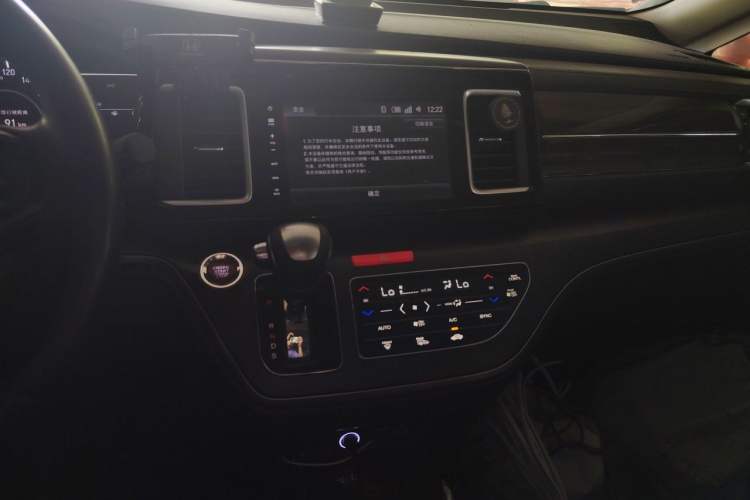 Used Honda Elysion 2016 2.4L Luxury Edition Audio And AC Panel
