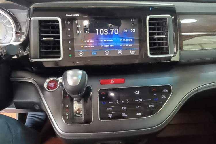 Used Honda Elysion 2016 2.4L Luxury Edition Audio And AC Panel