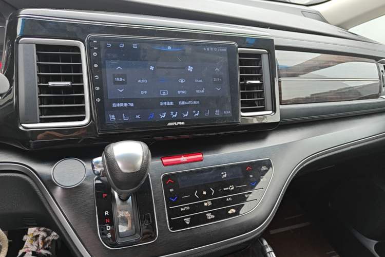 Used Honda Elysion 2016 2.4L Classic Edition Audio And AC Panel
