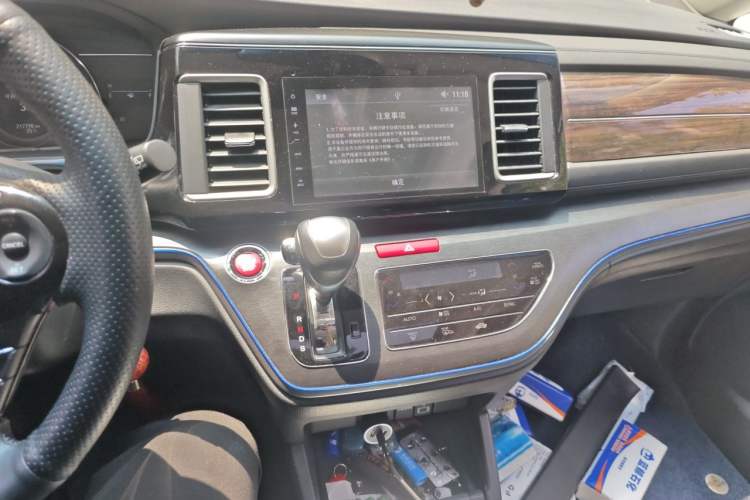 Used Honda Elysion 2016 2.4L Luxury Edition Audio And AC Panel