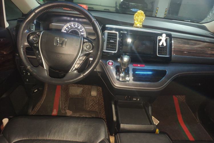 Used Honda Elysion 2016 2.4L Luxury Edition Center Console