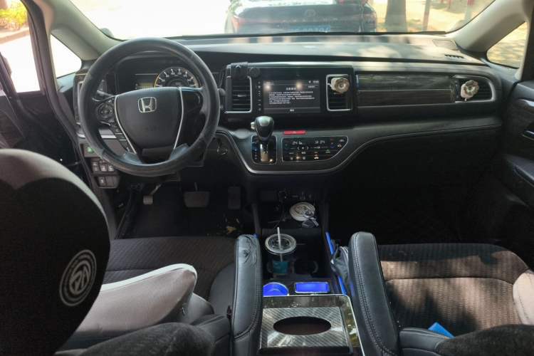 Used Honda Elysion 2016 2.4L Classic Edition Center Console