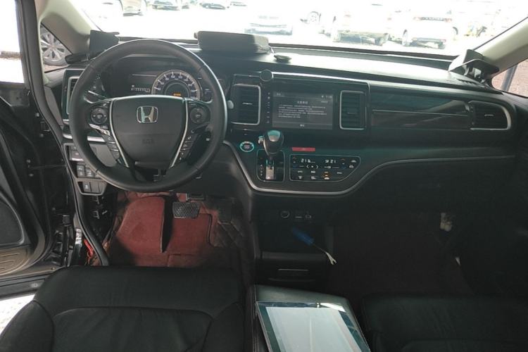 Used Honda Elysion 2016 2.4L Luxury Edition Center Console