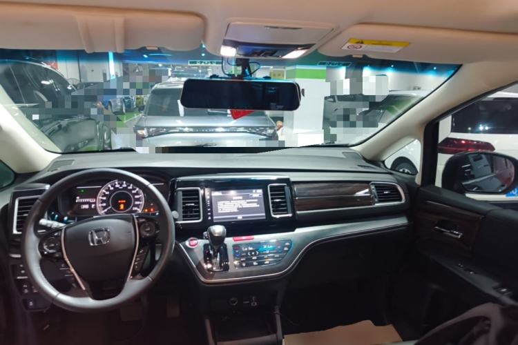 Used Honda Elysion 2016 2.4L Luxury Edition Center Console