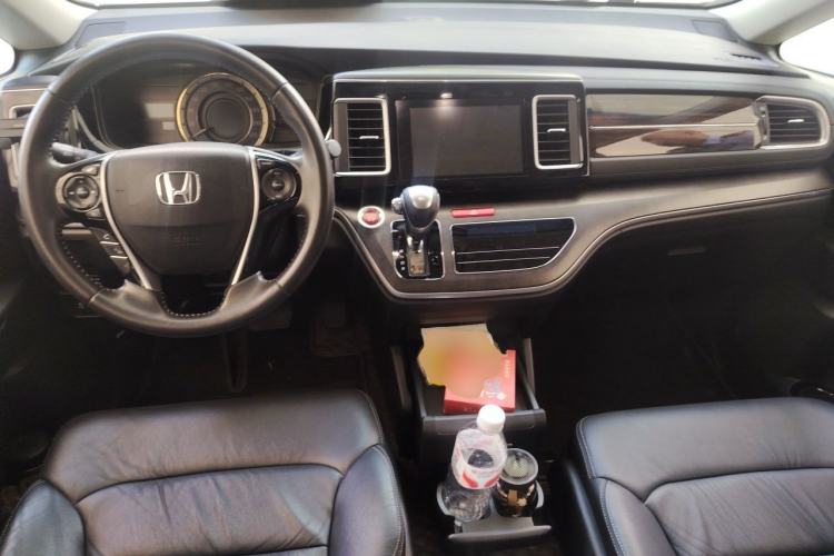 Used Honda Elysion 2016 2.4L Style Edition Center Console