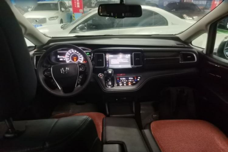 Used Honda Elysion 2016 2.4L Luxury Edition Center Console