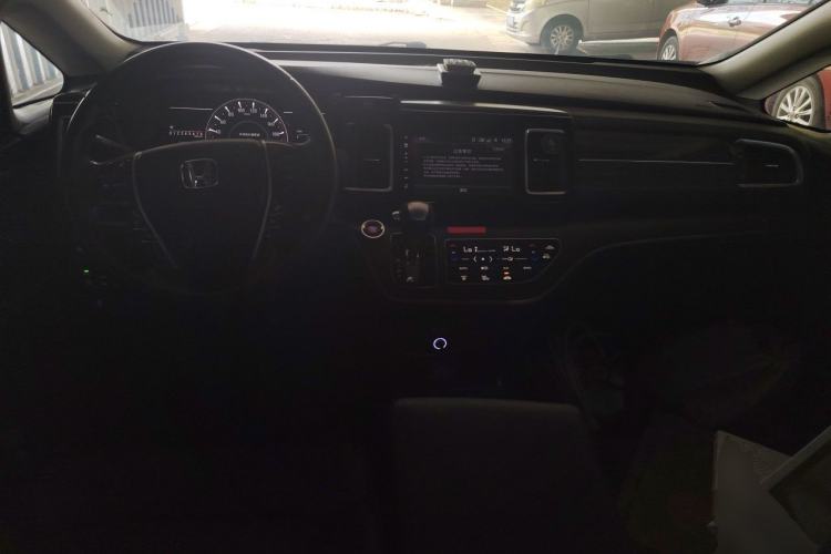 Used Honda Elysion 2016 2.4L Luxury Edition Center Console