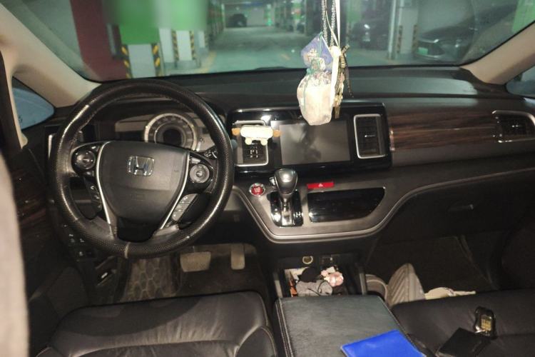Used Honda Elysion 2016 2.4L Luxury Edition Center Console
