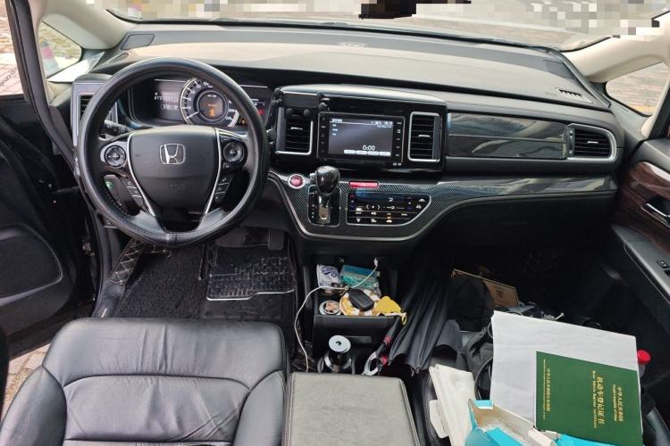 Used Honda Elysion 2016 2.4L Luxury Edition Center Console
