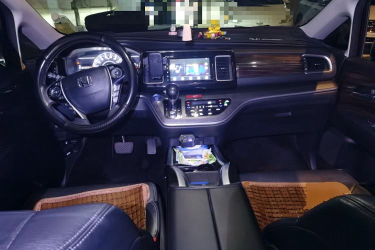Used Honda Elysion 2016 2.4L Luxury Edition Center Console