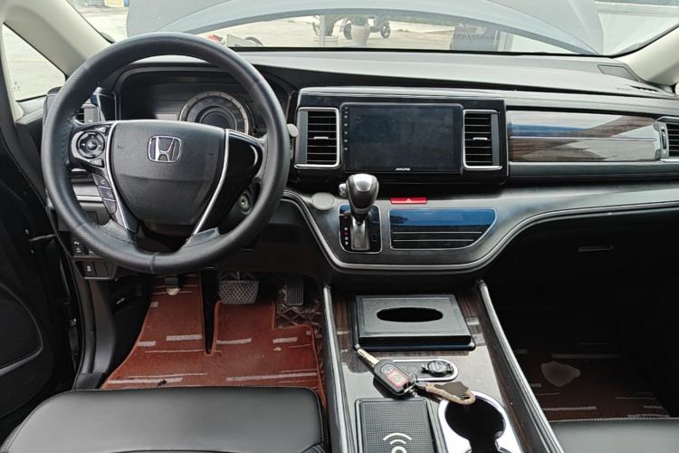 Used Honda Elysion 2016 2.4L Classic Edition Center Console